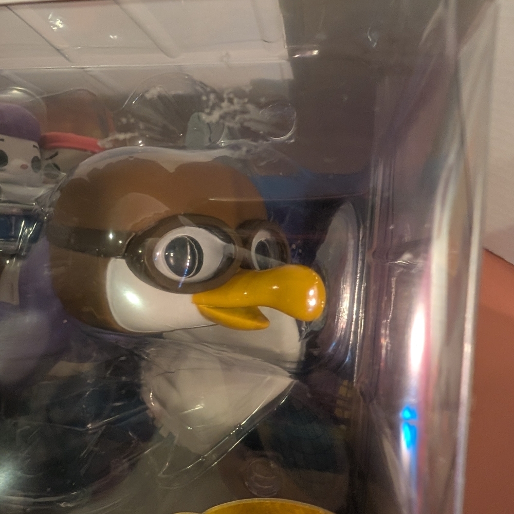 Funko Pop! Rides: The Rescuers - Orville with Miss Bianca & Bernard Vinyl Figure - Picture 9 of 11